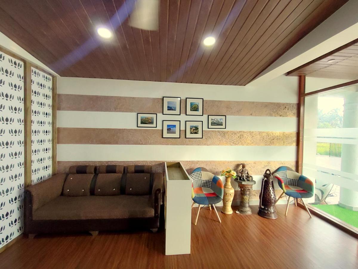 Lotus Hotel Nagaon Beach Alibag Exterior photo